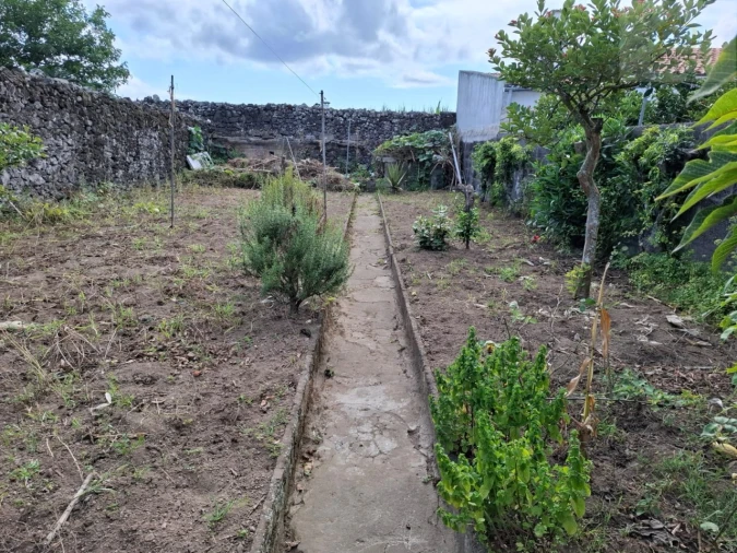 Moradia T2 para Venda em Arrifes Foto 18