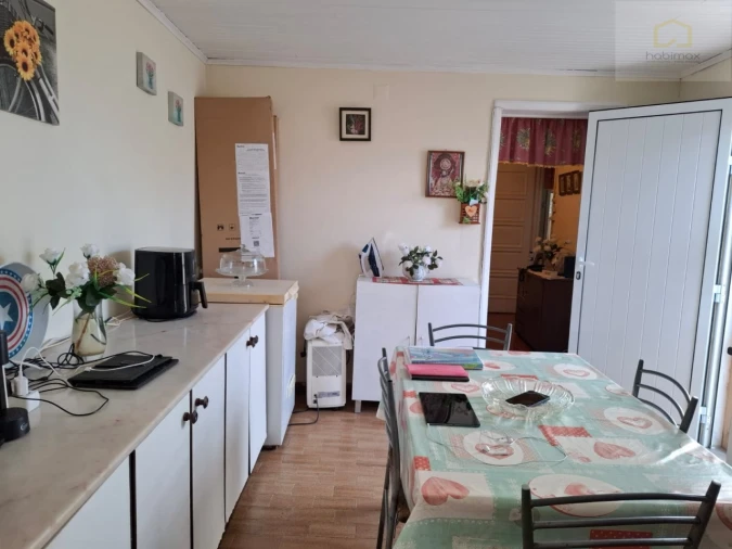 Moradia T2 para Venda em Arrifes Foto 7