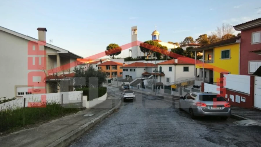 Terreno para Venda em Mirandela