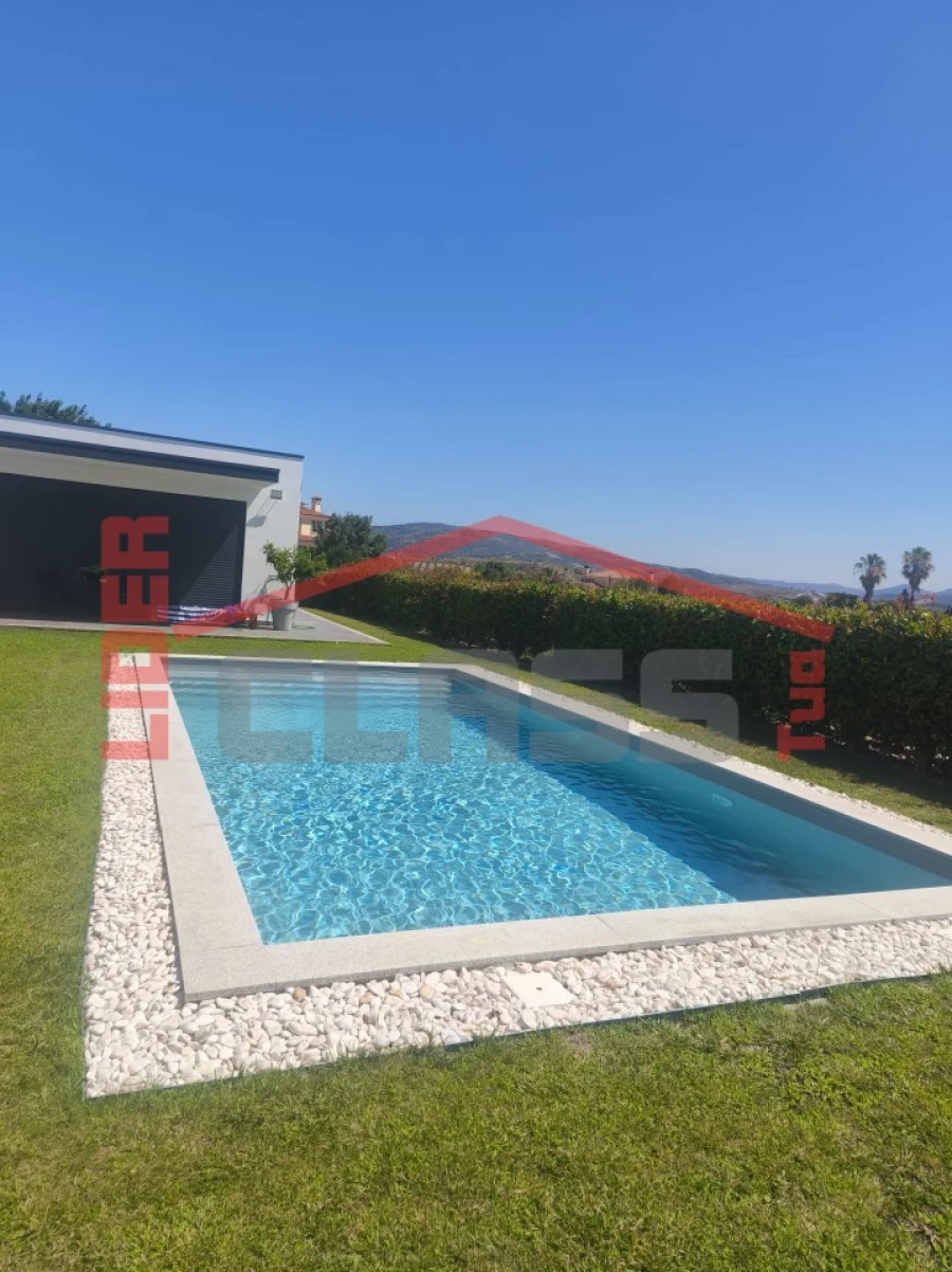 Moradia T3 para Venda em Carvalhais Foto 1