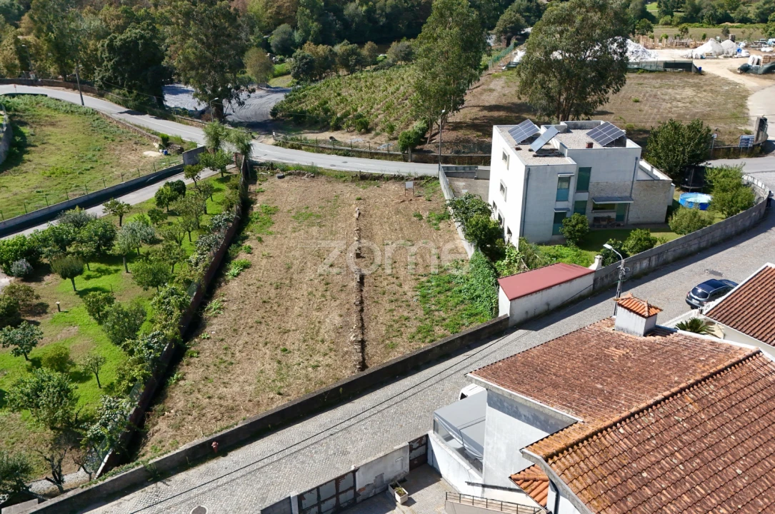 Terreno para Venda em Santo Tirso, Couto (Santa Cristina e São Miguel) e Burgães Foto 1