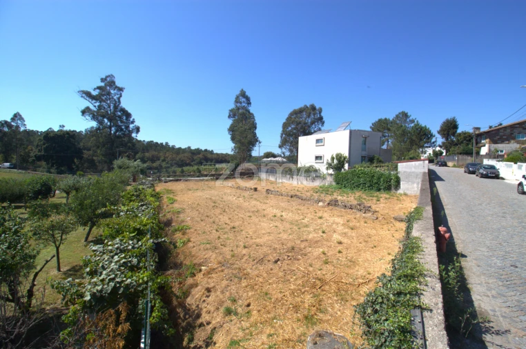 Terreno para Venda em Santo Tirso, Couto (Santa Cristina e São Miguel) e Burgães Foto 4
