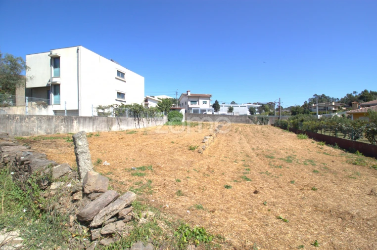 Terreno para Venda em Santo Tirso, Couto (Santa Cristina e São Miguel) e Burgães Foto 9