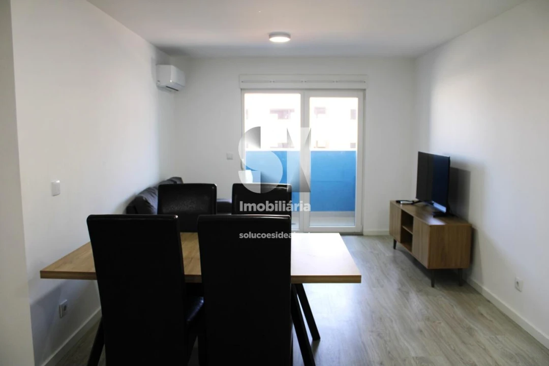 Apartamento T3 para Arrendamento em Aradas Foto 1