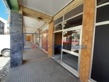 Loja para Venda em Alto do Seixalinho, Santo André e Verderena