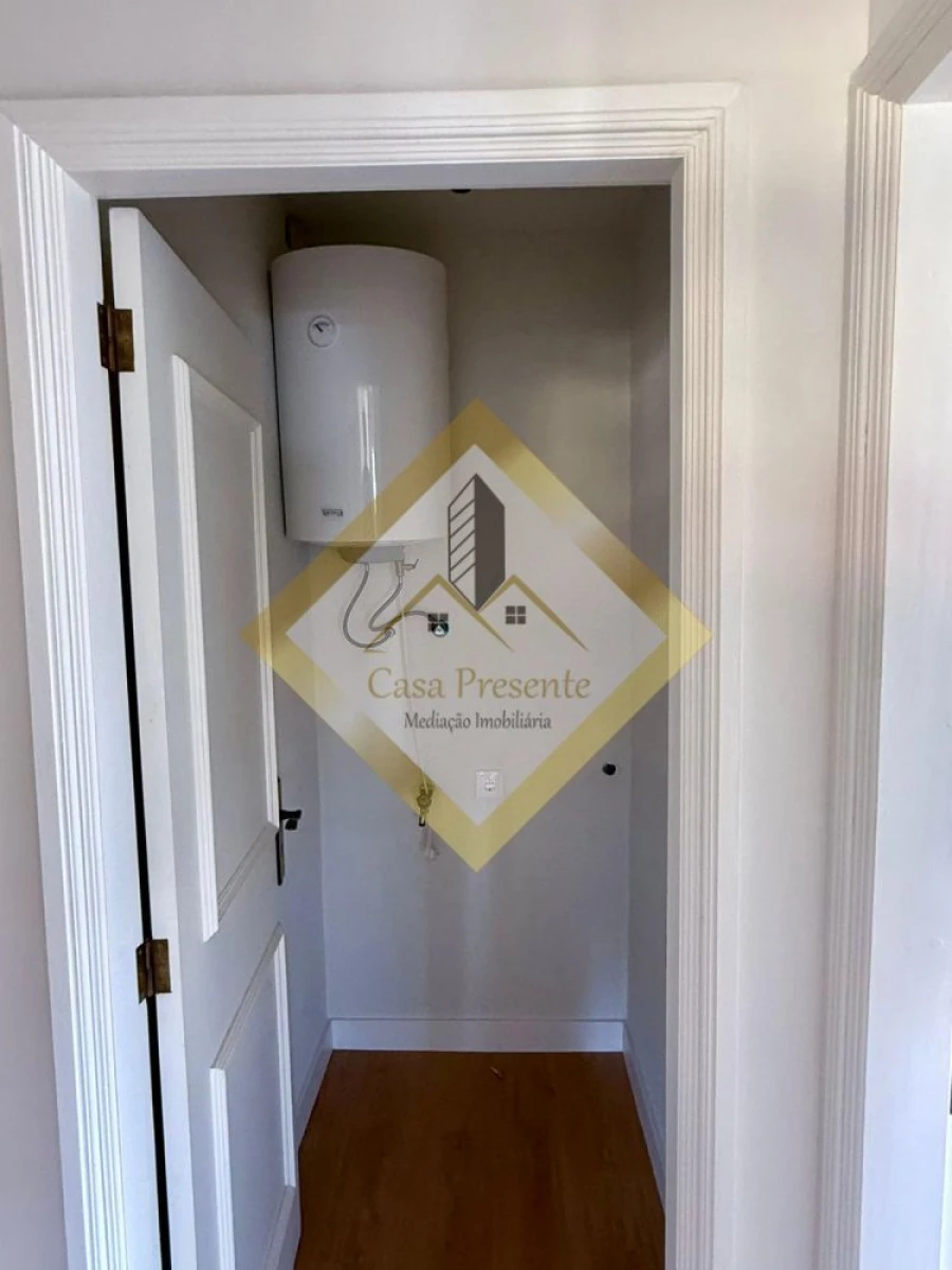 Apartamento T3 para Venda em Canelas Foto 4