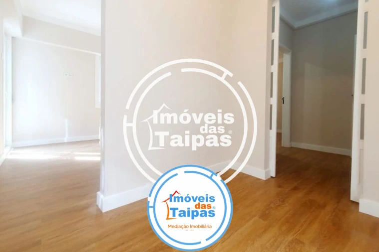 Apartamento T2 para Venda em Oliveira, São Paio e São Sebastião Foto 10