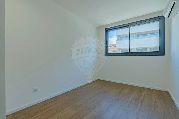 Apartamento T3 para Arrendamento em Santa Marinha e São Pedro da Afurada Foto 20