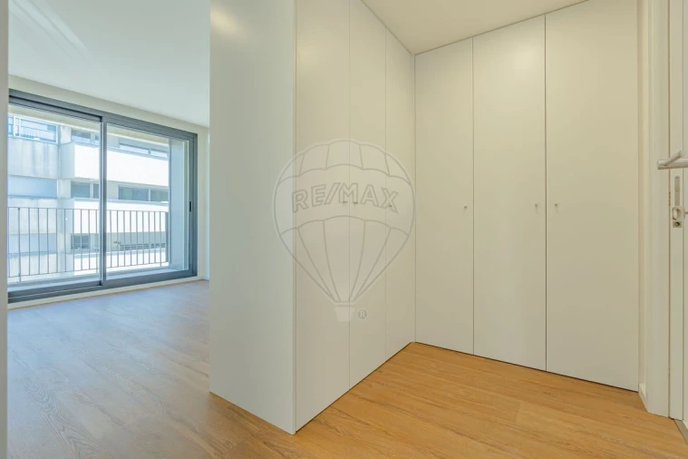 Apartamento T3 para Arrendamento em Santa Marinha e São Pedro da Afurada Foto 11