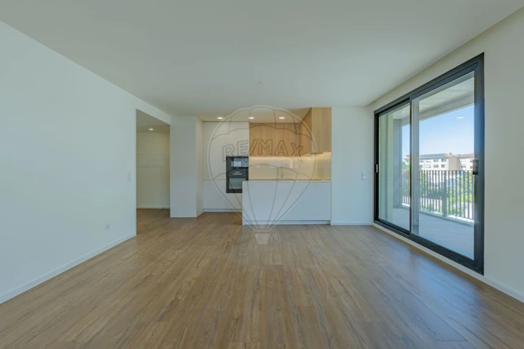 Apartamento T3 para Arrendamento em Santa Marinha e São Pedro da Afurada Foto 4