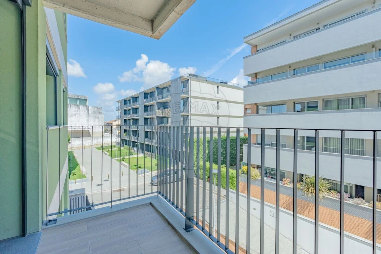 Apartamento T3 para Arrendamento em Santa Marinha e São Pedro da Afurada Foto 12