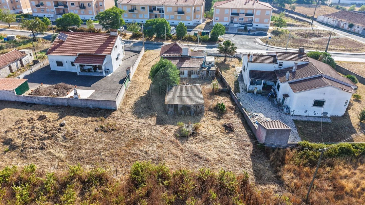 Moradia T3 para Venda em Arruda dos Vinhos Foto 28