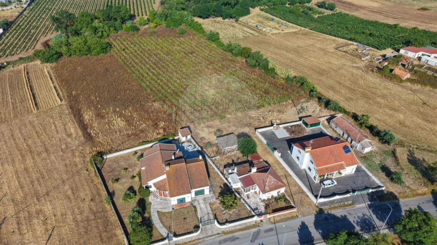 Moradia T3 para Venda em Arruda dos Vinhos Foto 29