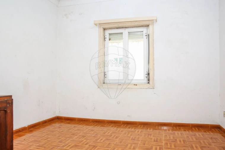 Moradia T3 para Venda em Arruda dos Vinhos Foto 12