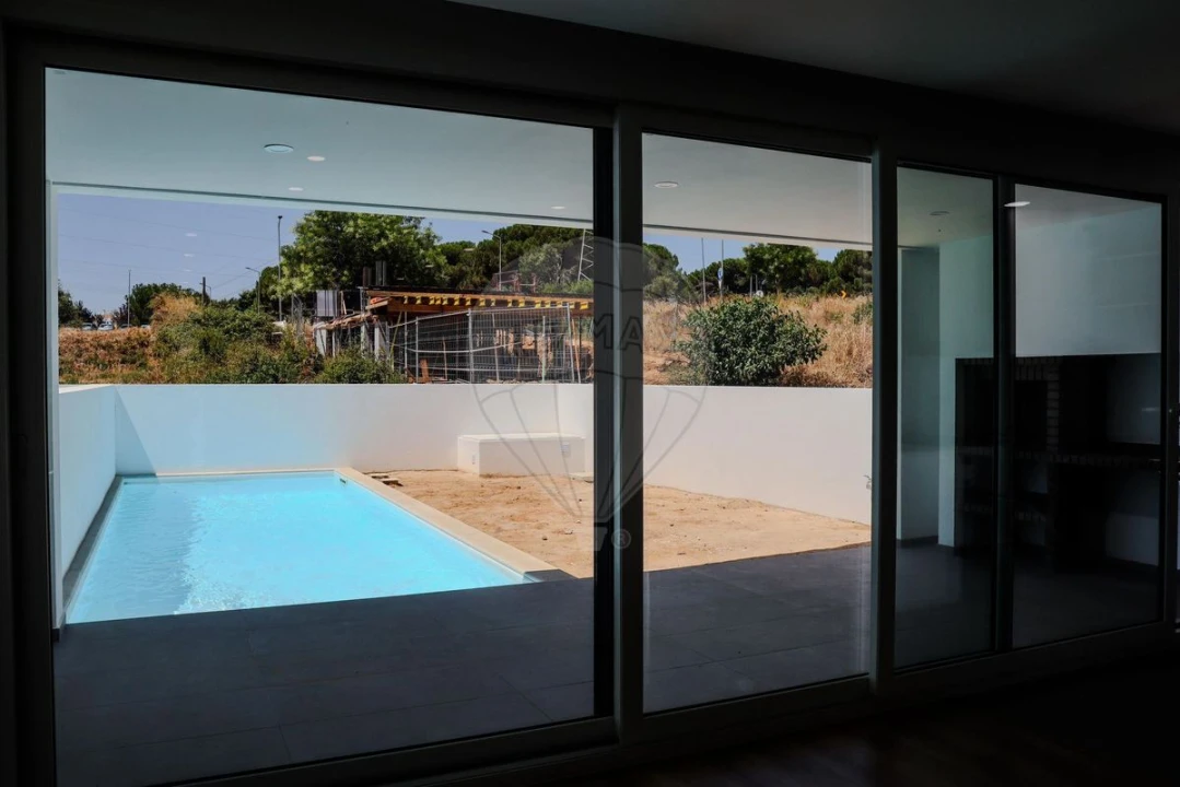 Moradia T3 para Venda em União das Freguesias de Setúbal Foto 42
