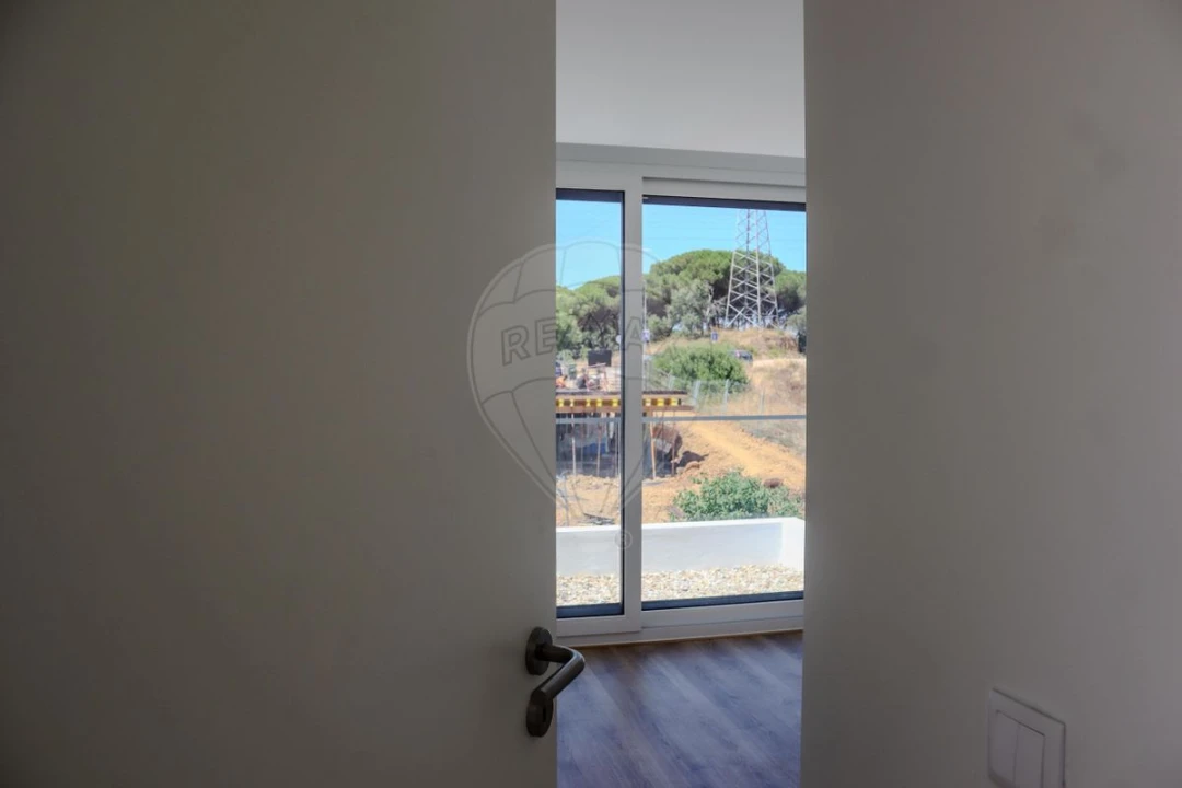 Moradia T3 para Venda em União das Freguesias de Setúbal Foto 13