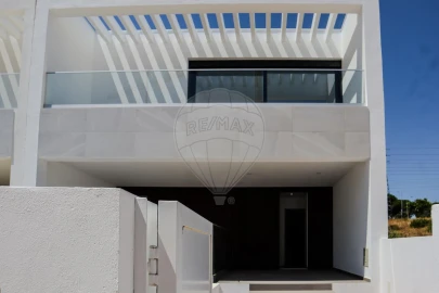 Moradia T3 para Venda em União das Freguesias de Setúbal