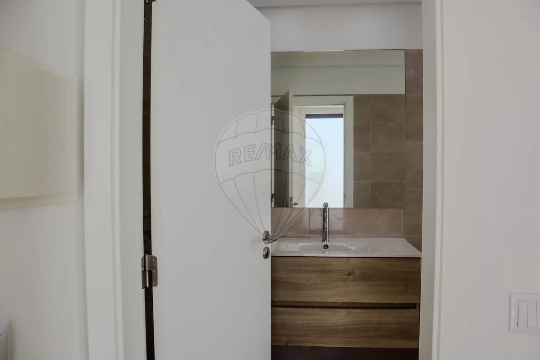 Moradia T3 para Venda em União das Freguesias de Setúbal Foto 19