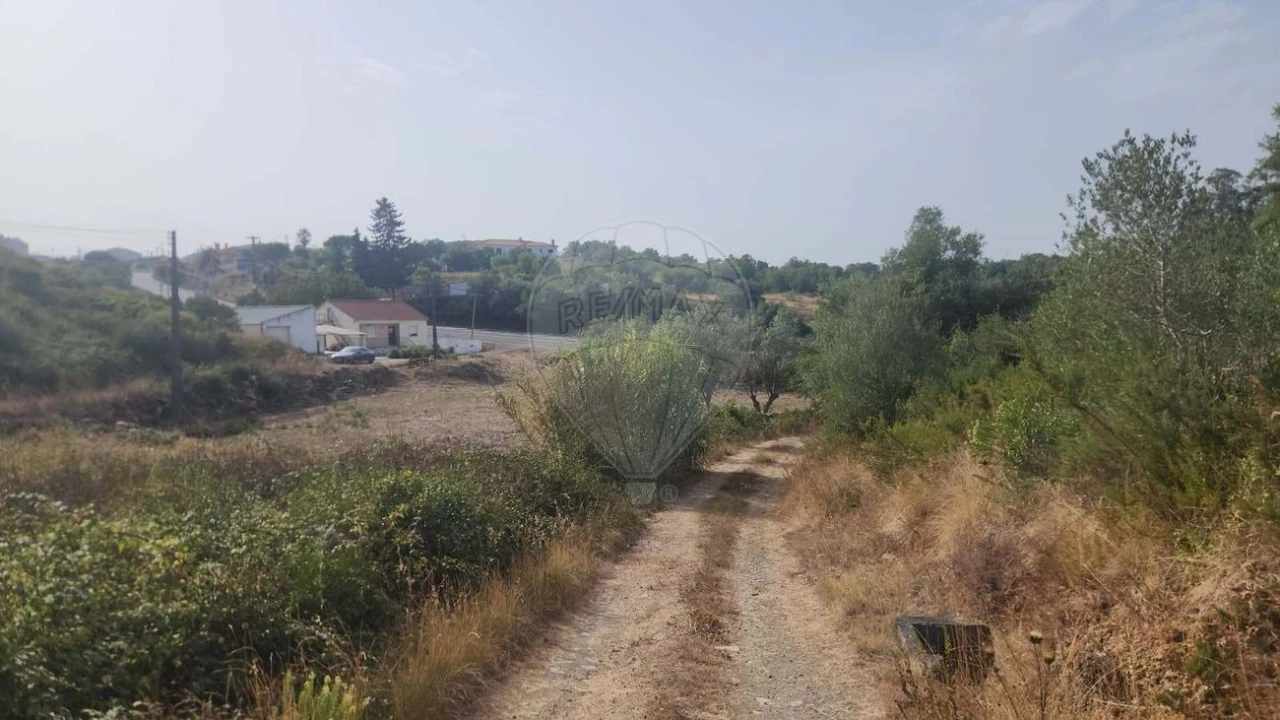 Terreno para Venda em Venda do Pinheiro e Santo Estêvão das Galés Foto 6