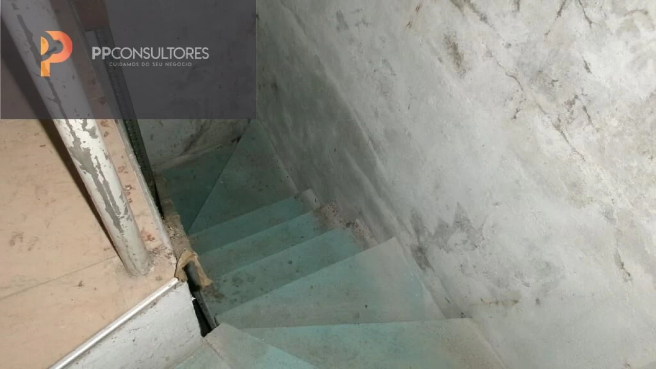 Garagem para Venda em Santa Clara e Castelo Viegas Foto 3