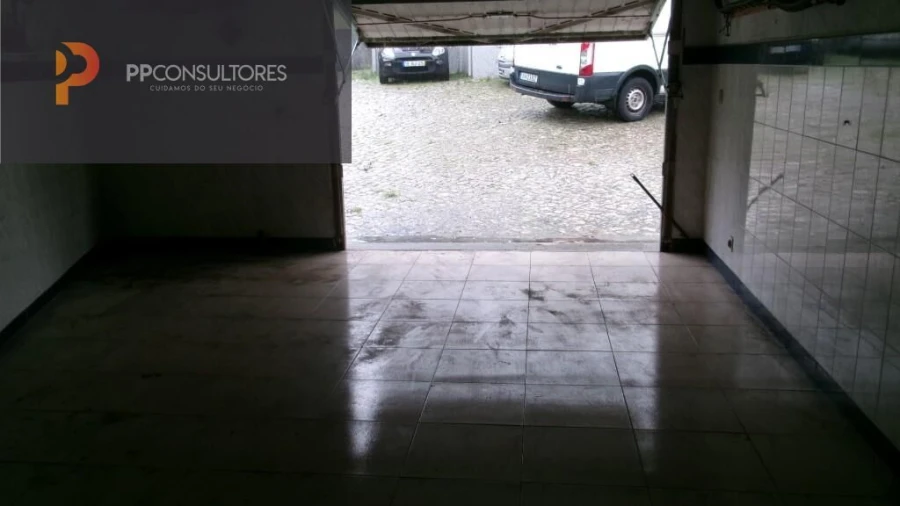 Garagem para Venda em Santa Clara e Castelo Viegas Foto 2
