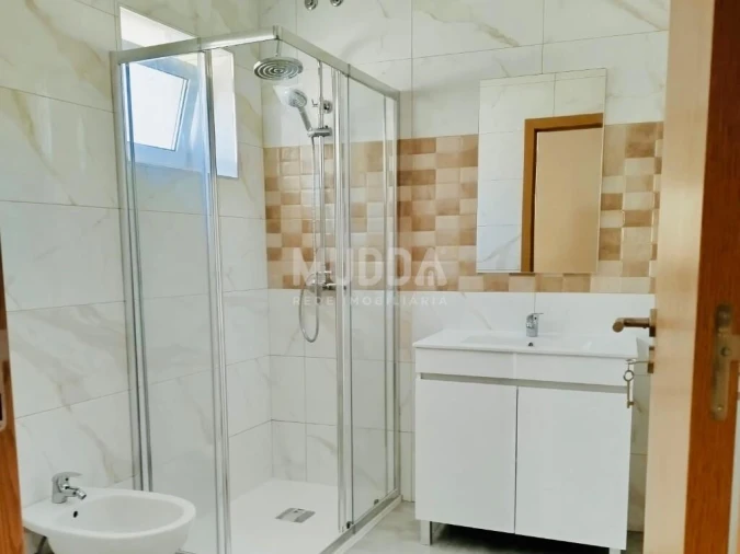 Moradia T2 para Venda em Beduído e Veiros Foto 16