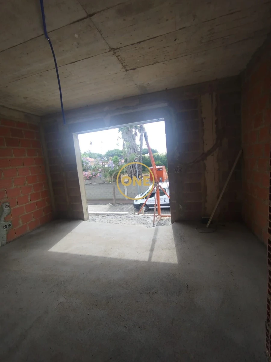 Moradia T4 para Venda em Moita Foto 28