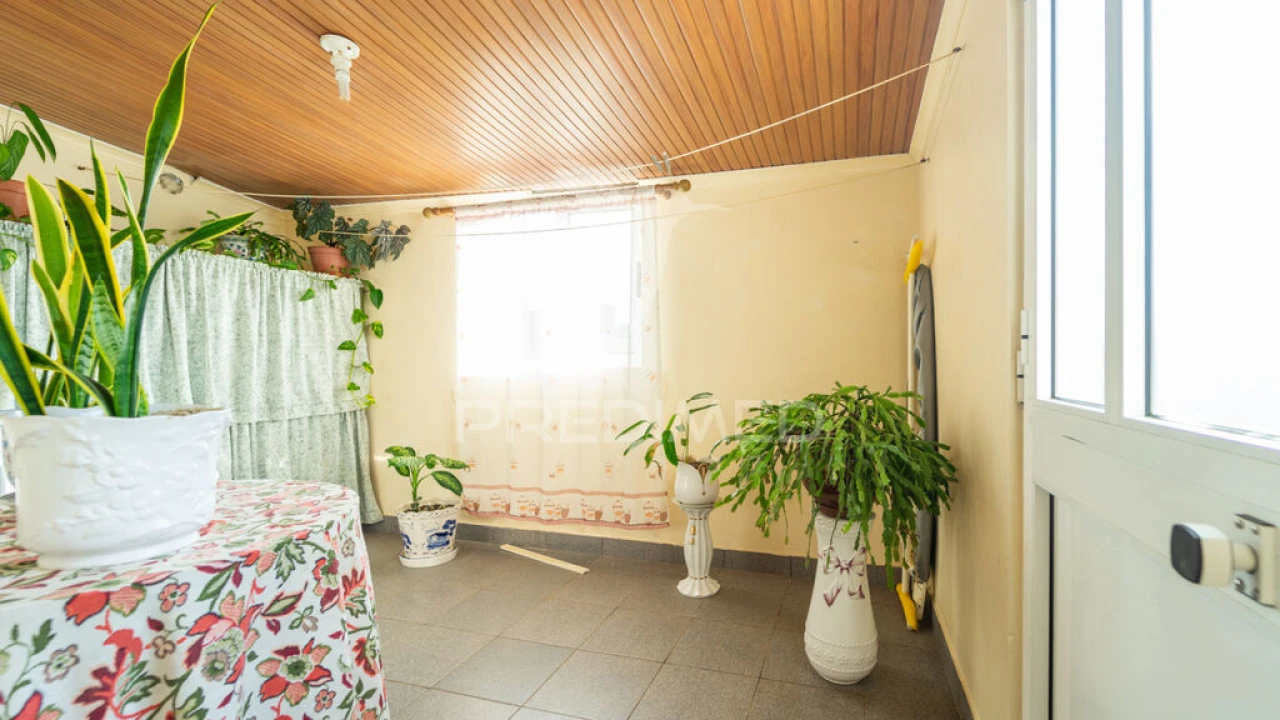 Moradia T5 para Venda em Cabo da Praia Foto 8