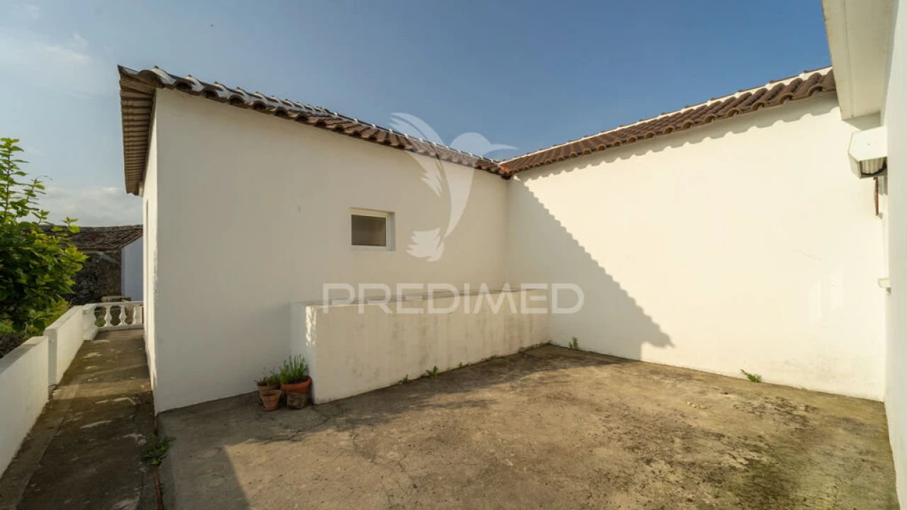 Moradia T5 para Venda em Cabo da Praia Foto 7