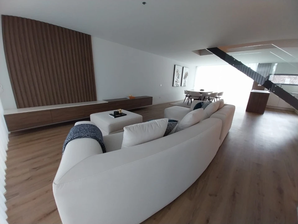 Moradia T3 para Venda em Monte Córdova Foto 1