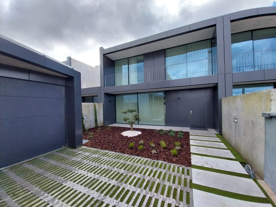 Moradia T3 para Venda em Monte Córdova Foto 10