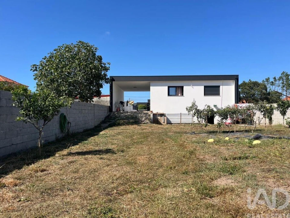 Moradia T4 para Venda em Antas Foto 27