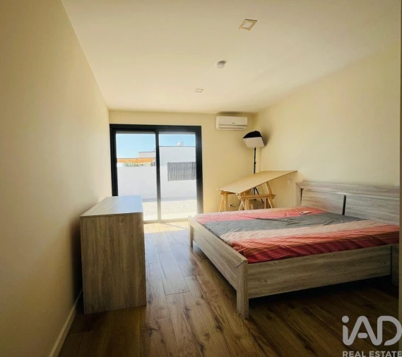 Moradia T4 para Venda em Antas Foto 22