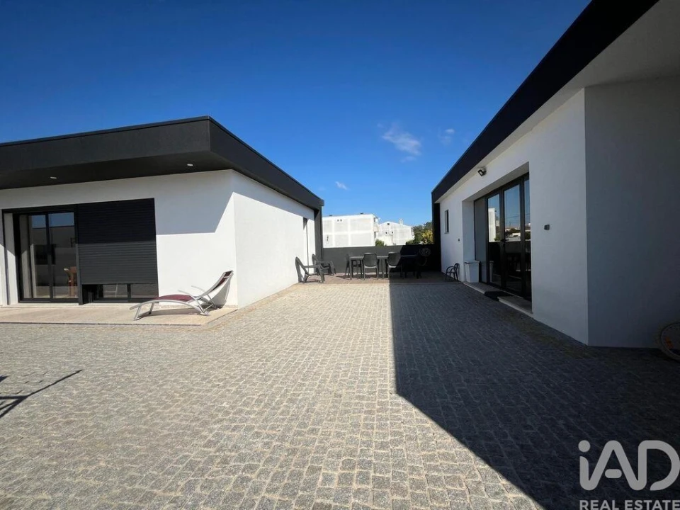 Moradia T4 para Venda em Antas Foto 31