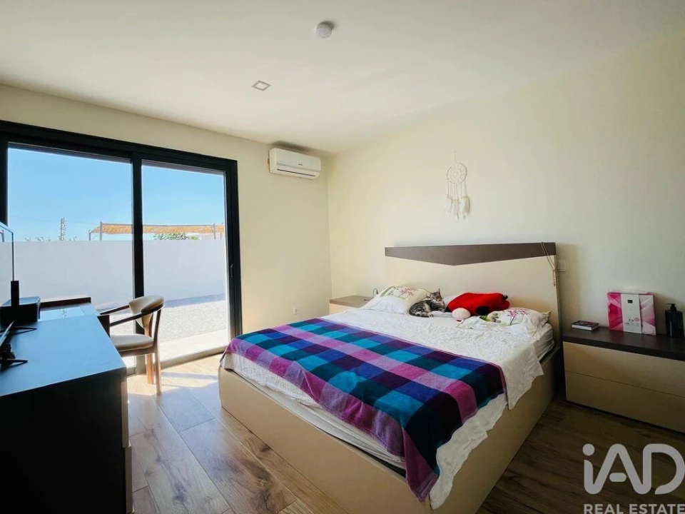 Moradia T4 para Venda em Antas Foto 23