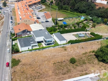 Moradia T6 para Venda em Santa Joana