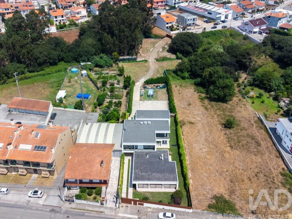 Moradia T6 para Venda em Santa Joana Foto 30
