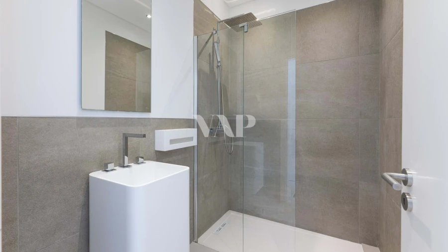 Moradia T5 para Venda em Salir Foto 15