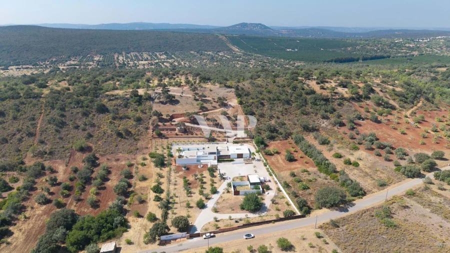 Moradia T5 para Venda em Salir Foto 49