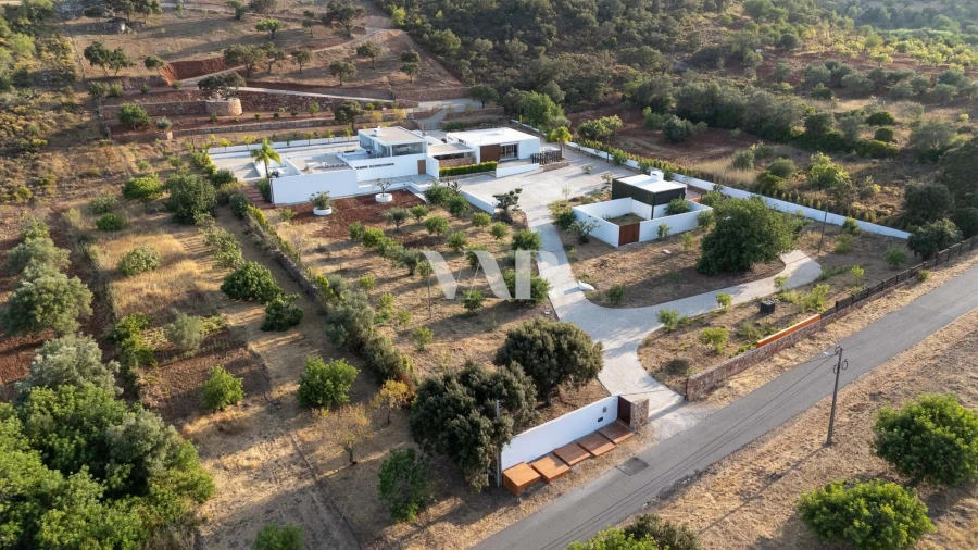 Moradia T5 para Venda em Salir Foto 50