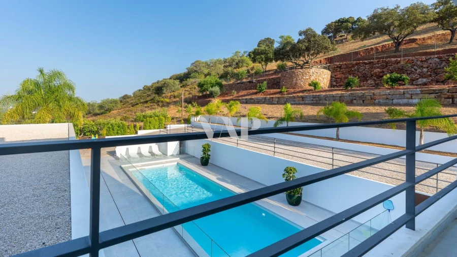 Moradia T5 para Venda em Salir Foto 28