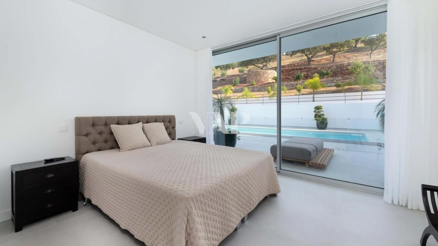 Moradia T5 para Venda em Salir Foto 5