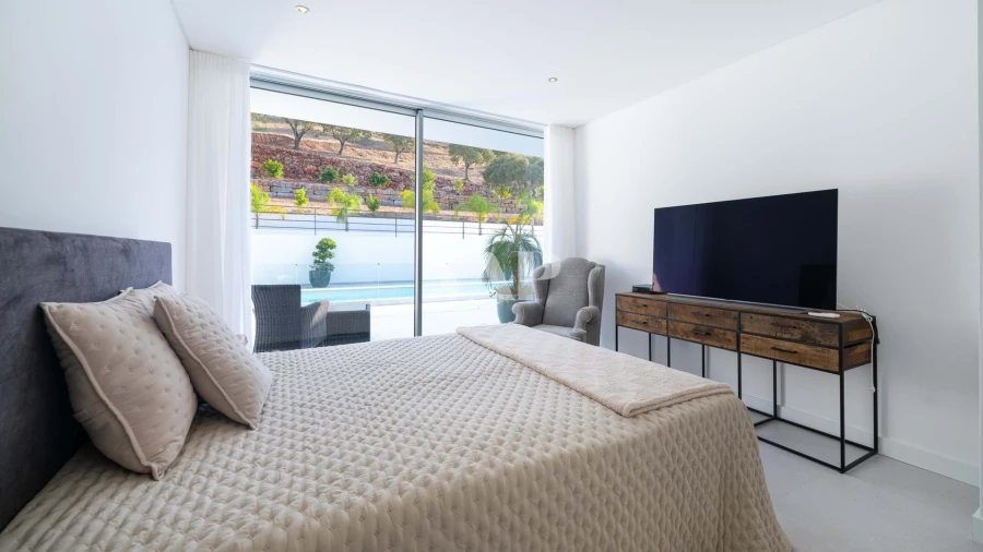 Moradia T5 para Venda em Salir Foto 22