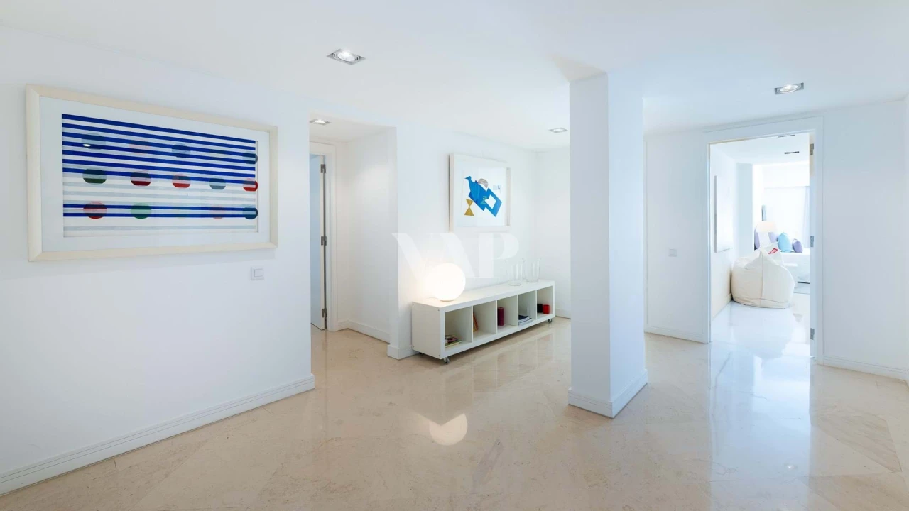 Apartamento T4 para Venda em Quarteira Foto 22