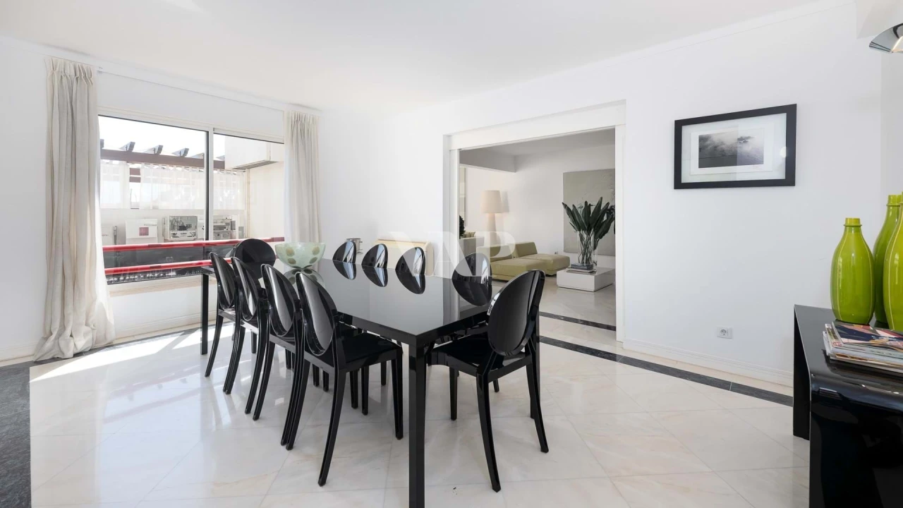 Apartamento T4 para Venda em Quarteira Foto 4