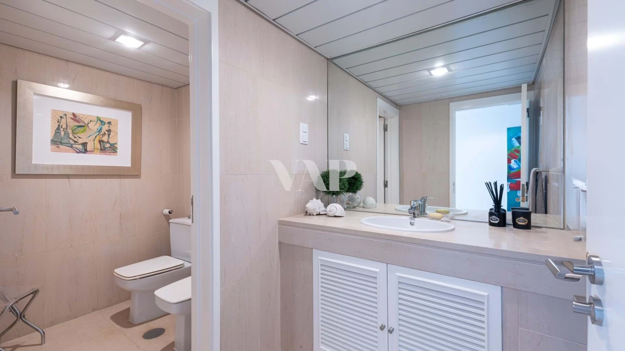 Apartamento T4 para Venda em Quarteira Foto 25