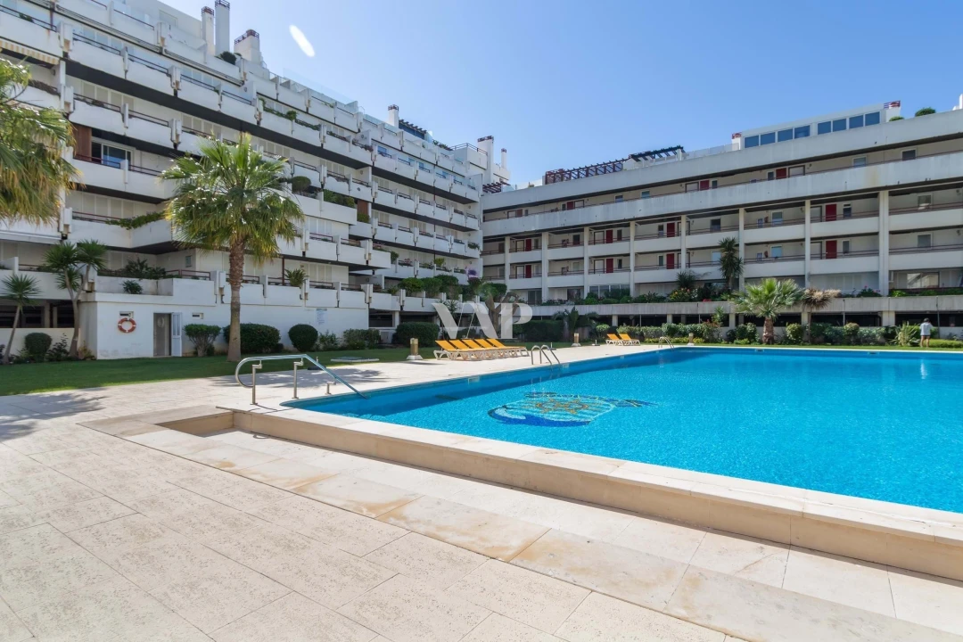 Apartamento T4 para Venda em Quarteira Foto 34