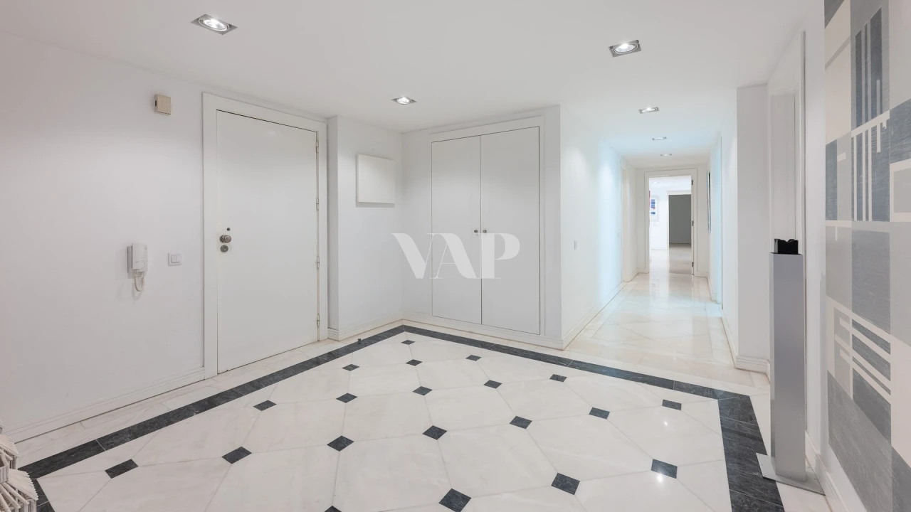 Apartamento T4 para Venda em Quarteira Foto 20