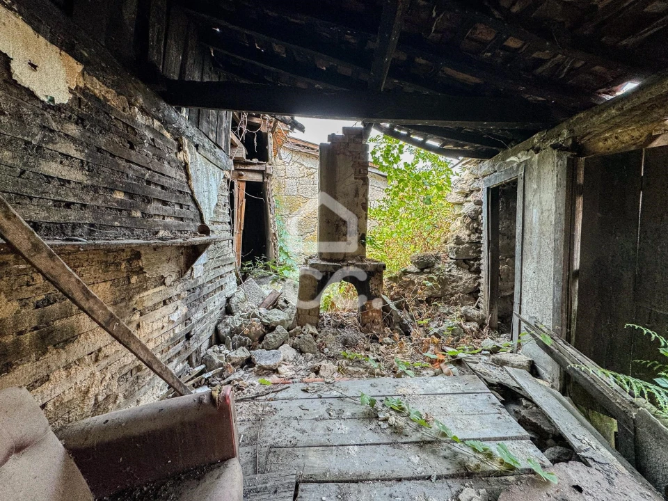 Moradia T3 para Venda em Silgueiros Foto 16