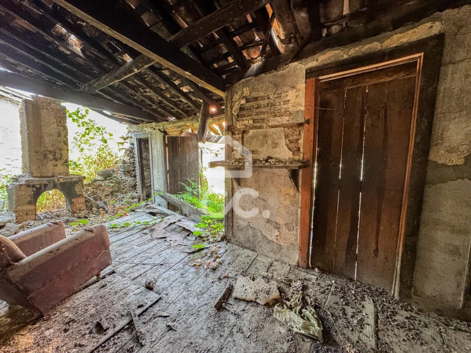 Moradia T3 para Venda em Silgueiros Foto 17